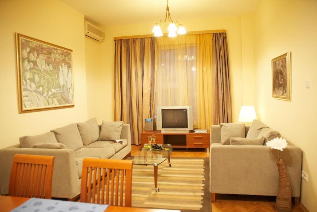 Alegra Apartment In Sofia Downtown Exteriör bild